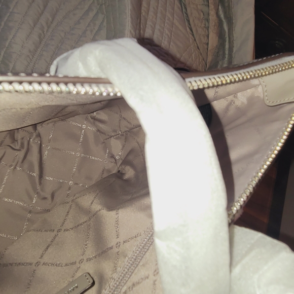 Michael Kors Silver and Gray Women's Bag - Picture 7 of 16